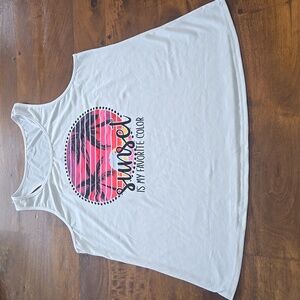 NWOT Sunset Graphic Tank Size XL